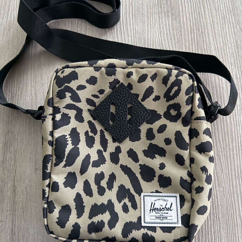 Herschel Supply Company Leopard-Print Crossbody Bag - Black & Cream